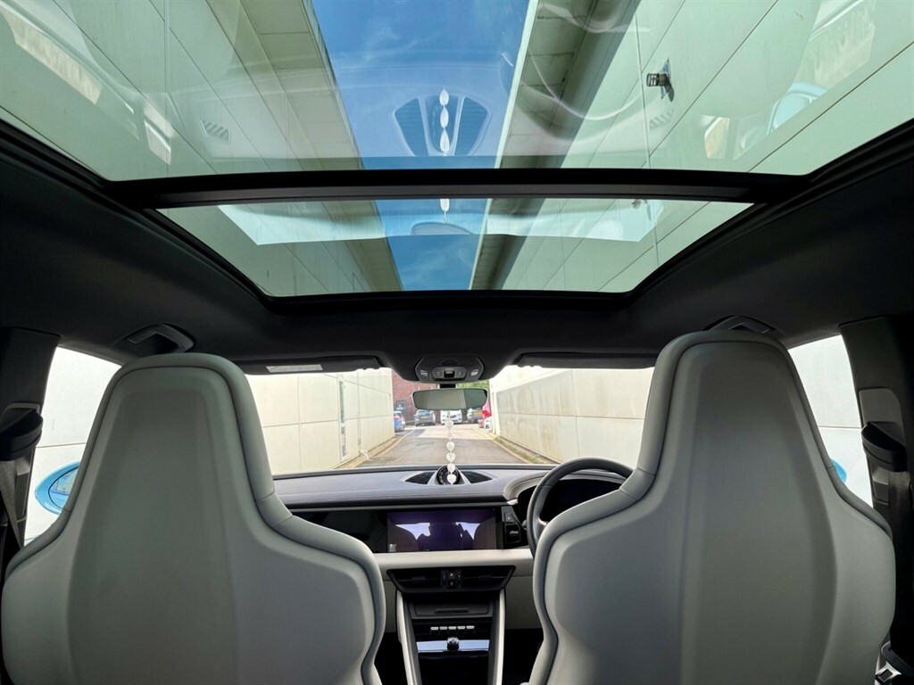 Porsche Macan Suv Blue #2