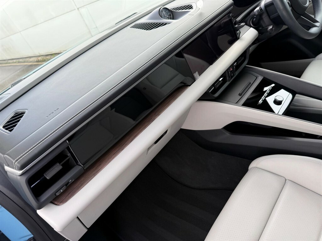Porsche Macan 380Kw 4S 100Kwh Grey #41