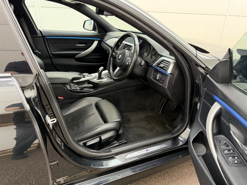 BMW 4 Series Convertible 420D M Blue #9