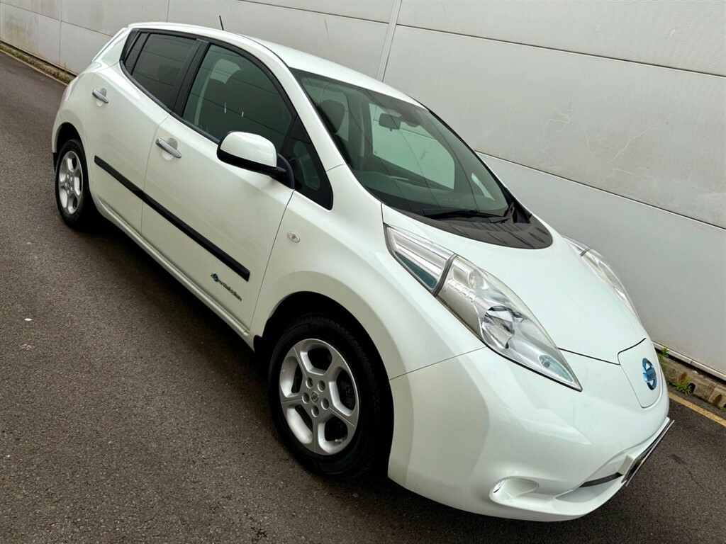Nissan Leaf Hatchback White #6