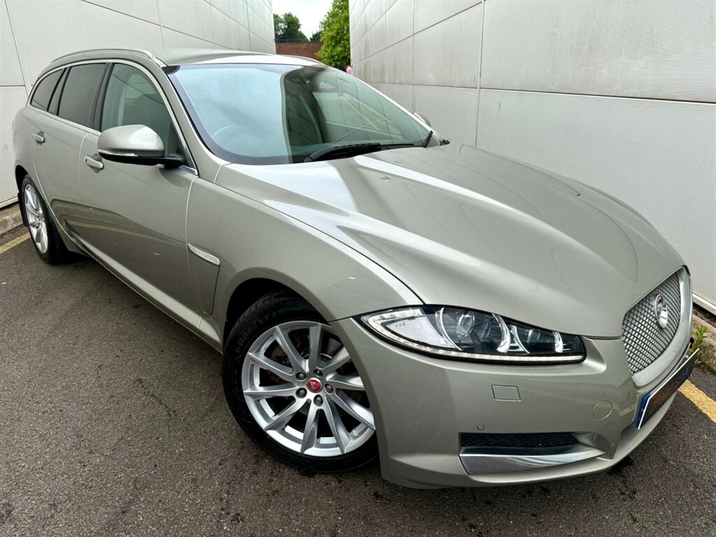 Jaguar XF 2.2D Premium Luxury Sportbrake Eur Gold