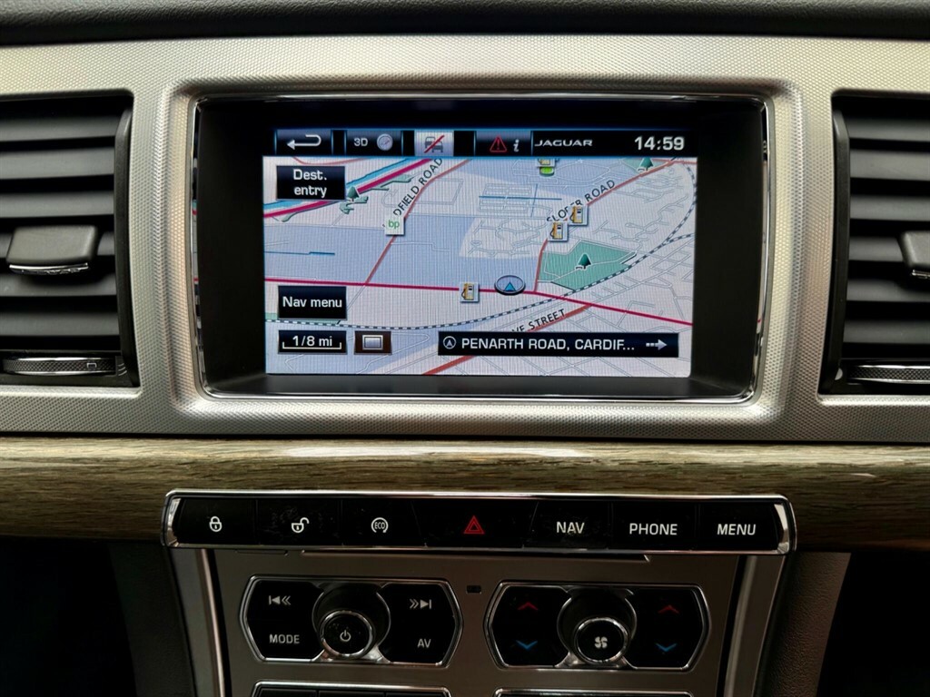 Jaguar XF 2.2 D Premium Green #36