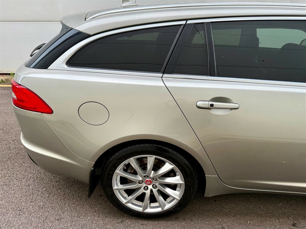 Jaguar XF 2.2 D Premium Green #16