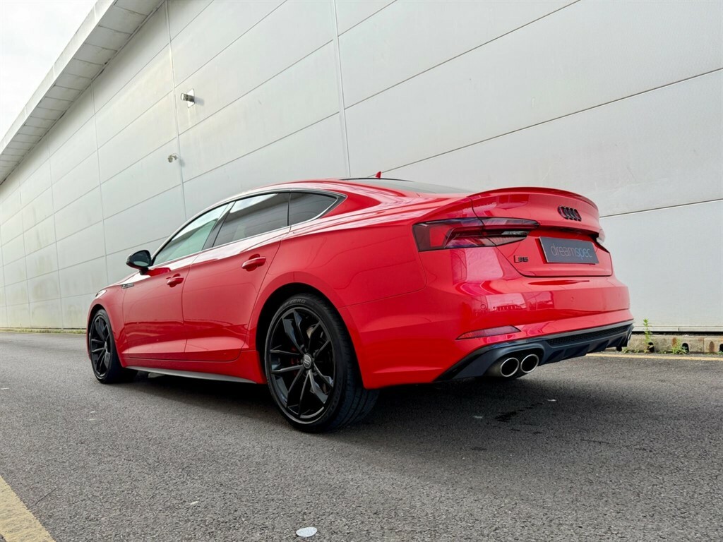 Audi S5 Hatchback Red #4