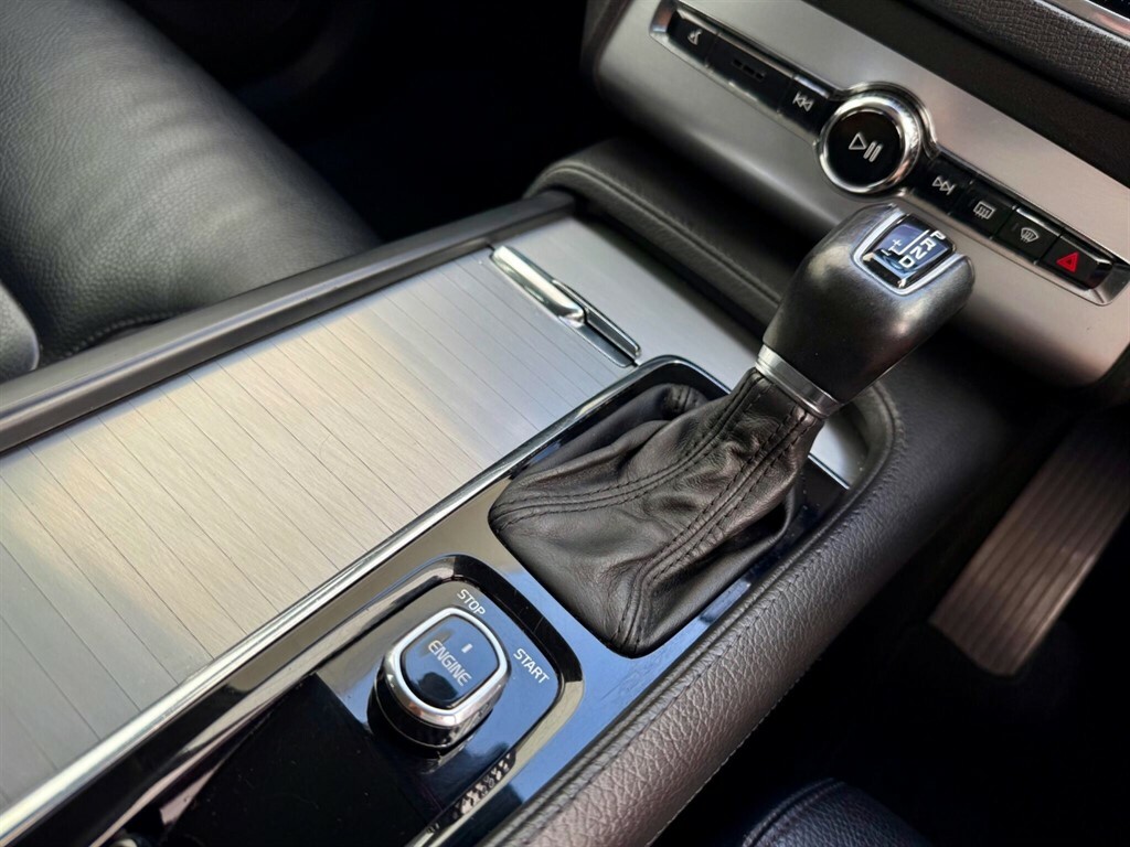 Volvo XC90 Suv Black #39