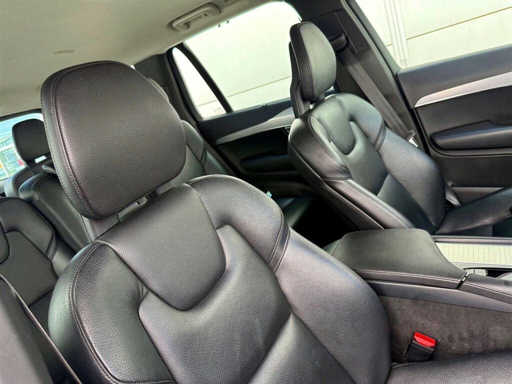 Volvo XC90 Suv Black #26