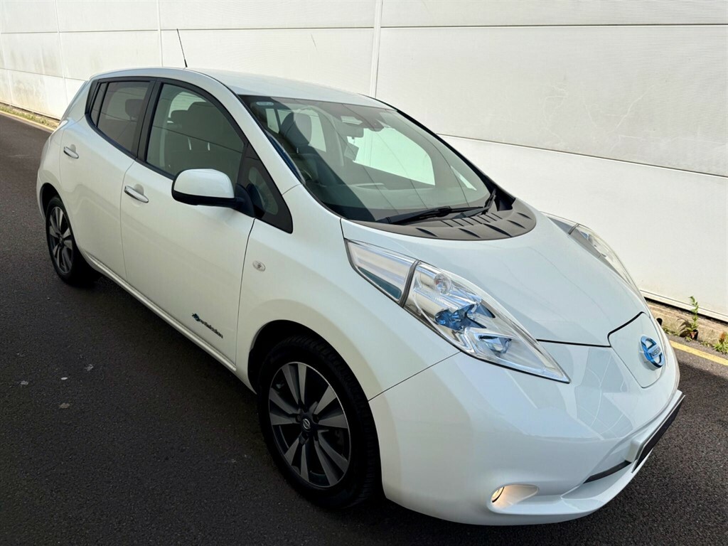 Nissan Leaf 30Kwh Tekna Hatchback 109 Bhp White #5