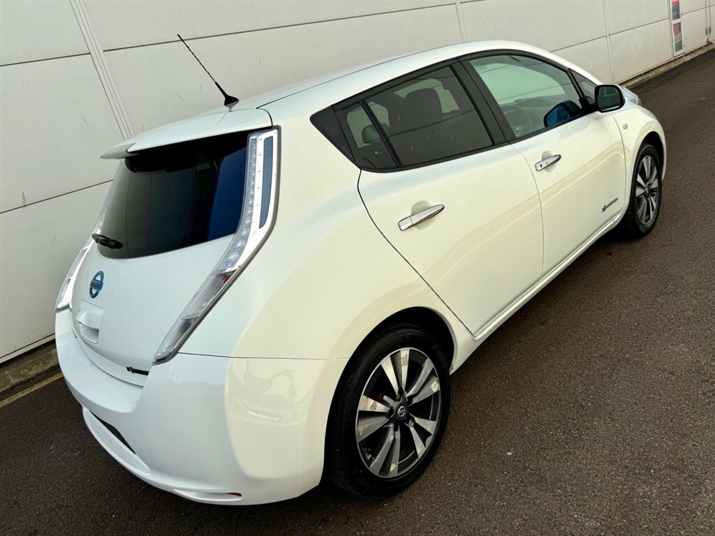 Nissan Leaf 30Kwh Acenta Hatchback 109 Bhp White #8
