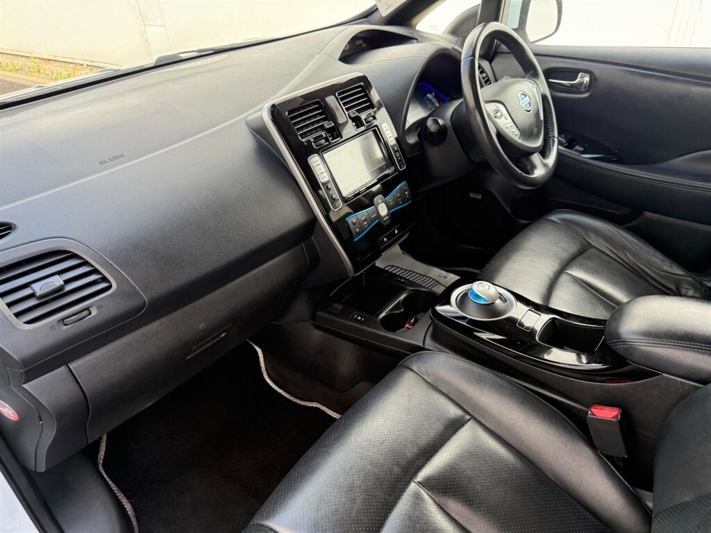 Nissan Leaf 30Kwh Acenta Hatchback 109 Bhp White #23