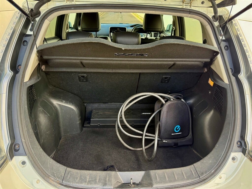 Nissan Leaf 30Kwh Acenta Hatchback 109 Bhp White #29