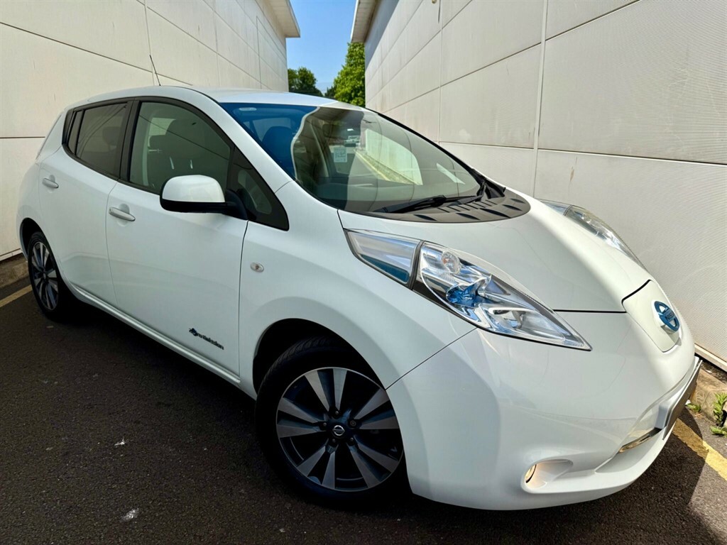 Nissan Leaf 30Kwh Tekna Hatchback 109 Bhp White #6