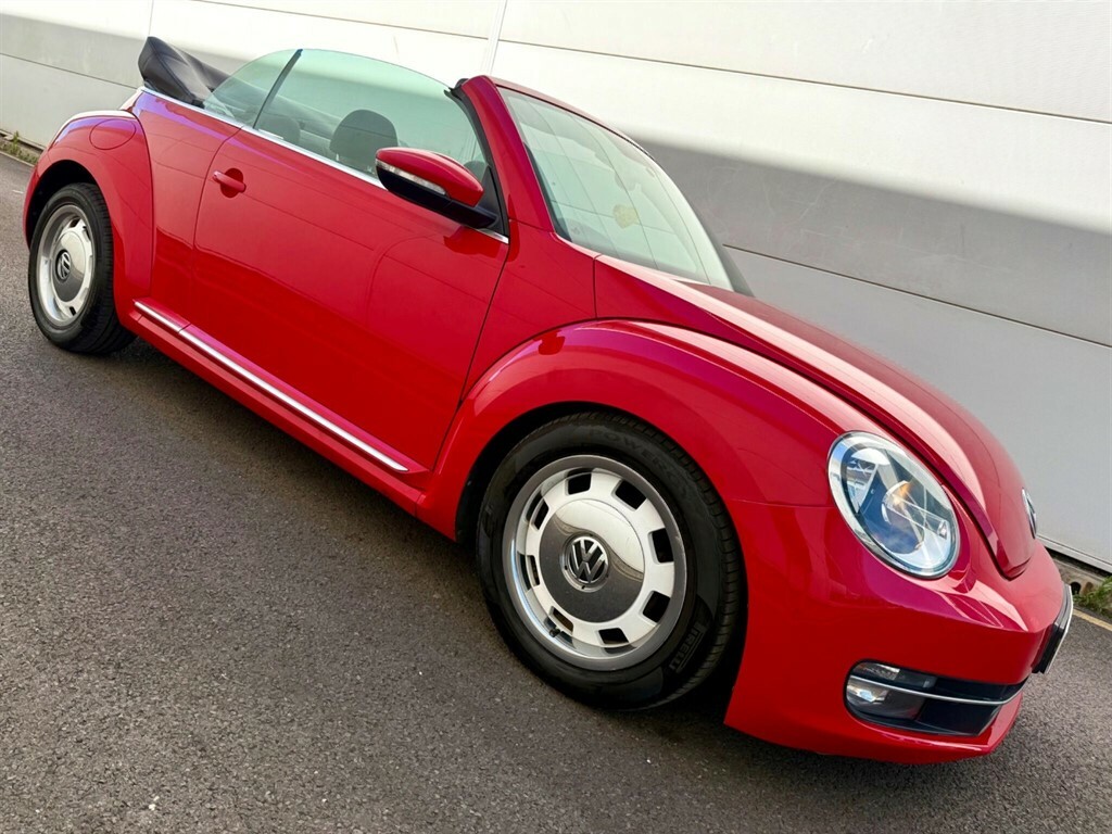 Volkswagen Beetle Convertible Red #5