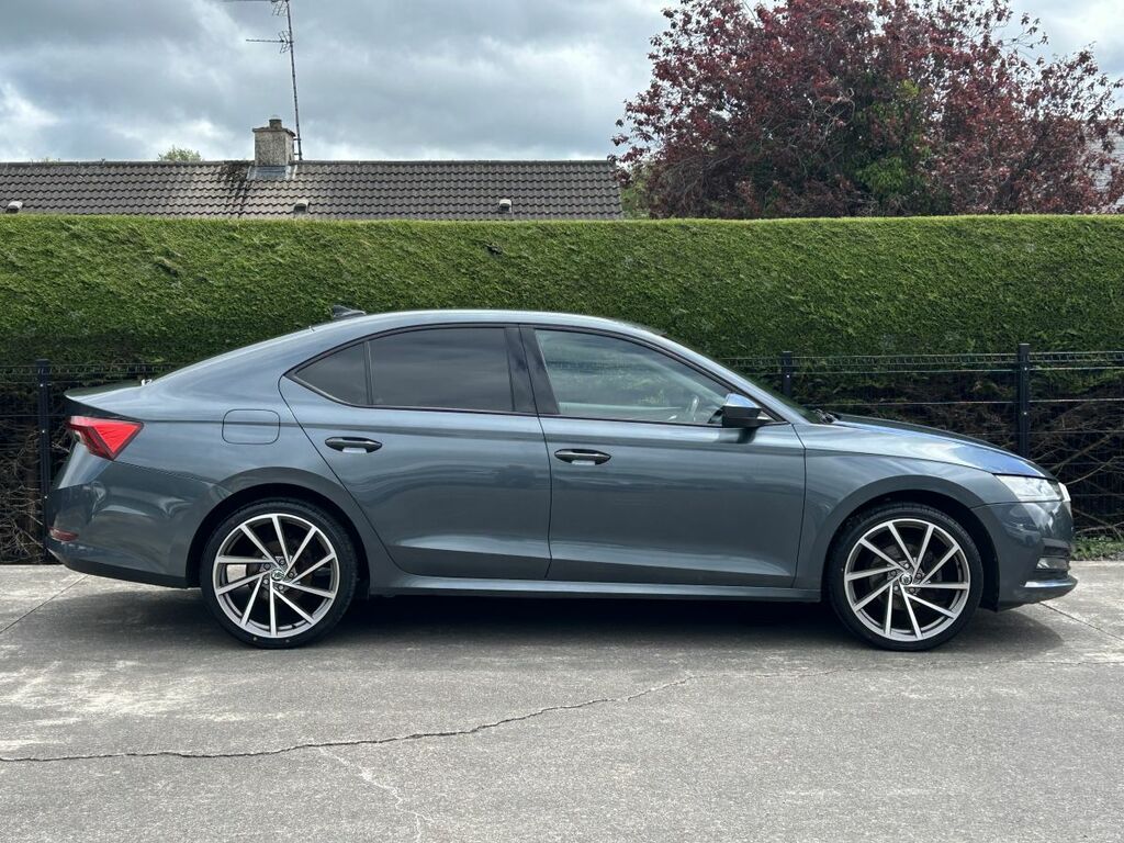Skoda Octavia Hatchback Blue #3