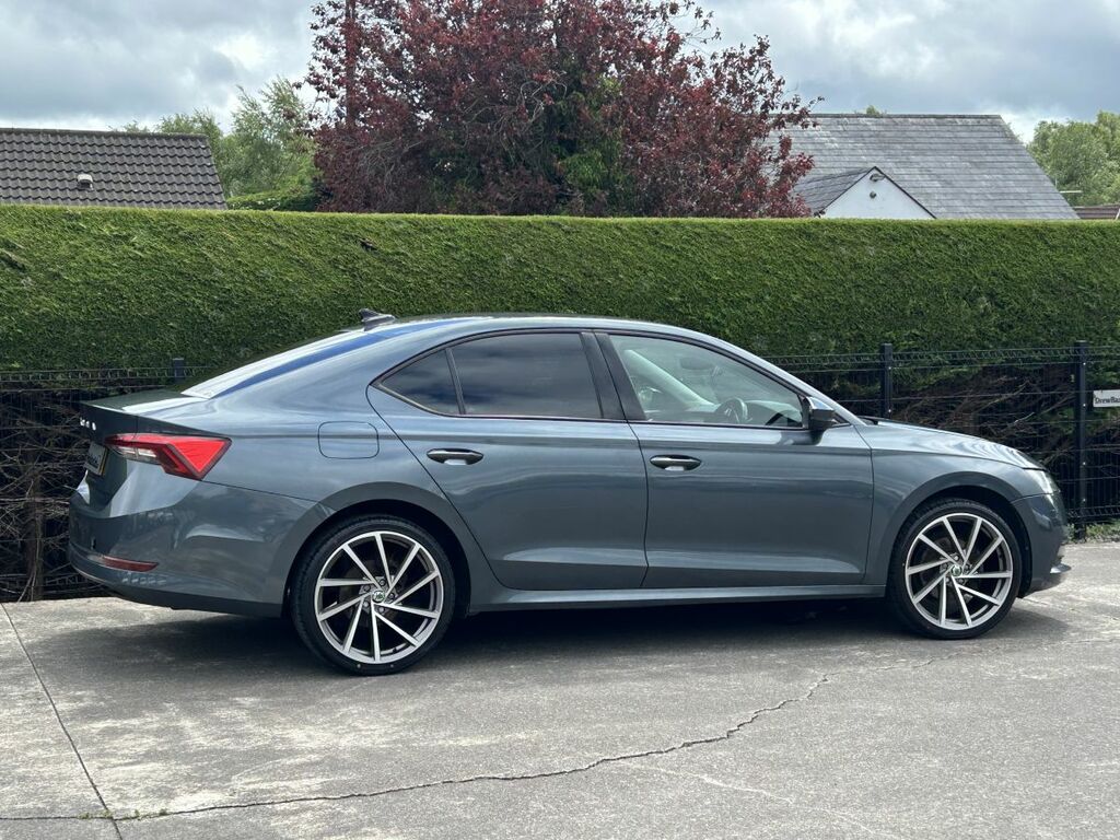 Skoda Octavia Hatchback Blue #5