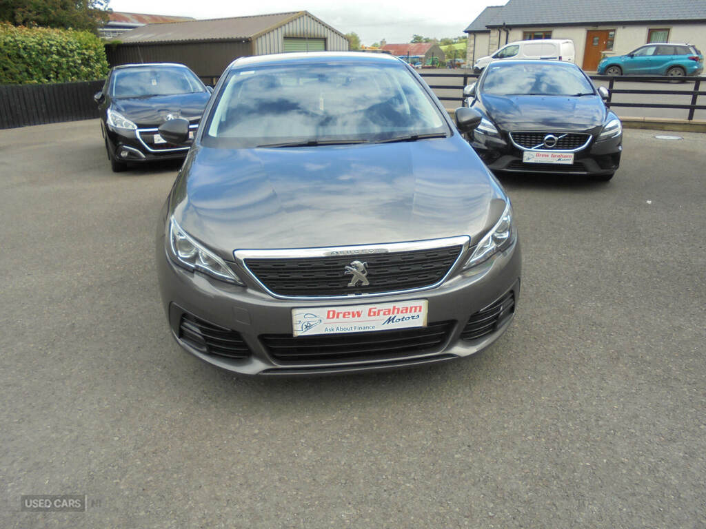 Peugeot 308 1.6 Bluehdi 100 Access Grey #2