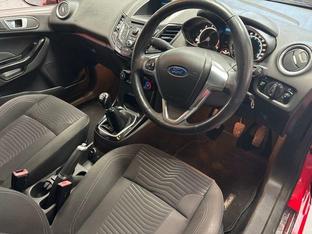 Ford Fiesta 1.25 Zetec Euro 5 Red #6