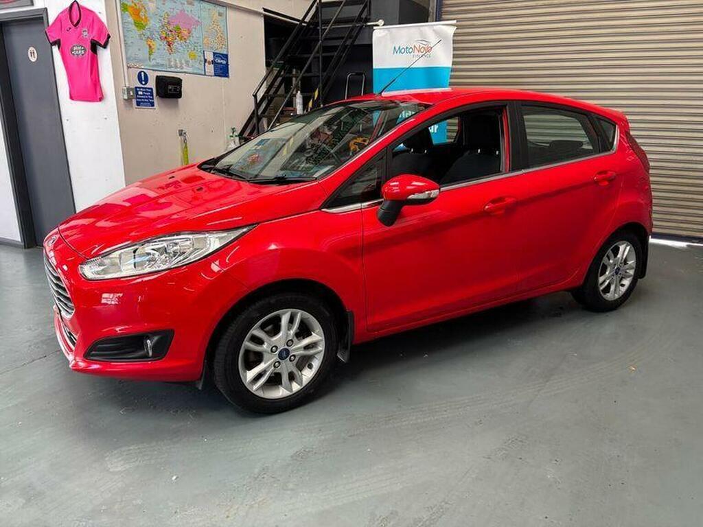 Ford Fiesta 1.25 Zetec Euro 5 Red #4