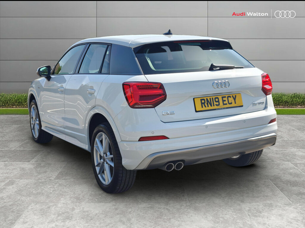 Audi Q2 S Line 35 Tfsi 150 Ps 6-Speed White #3
