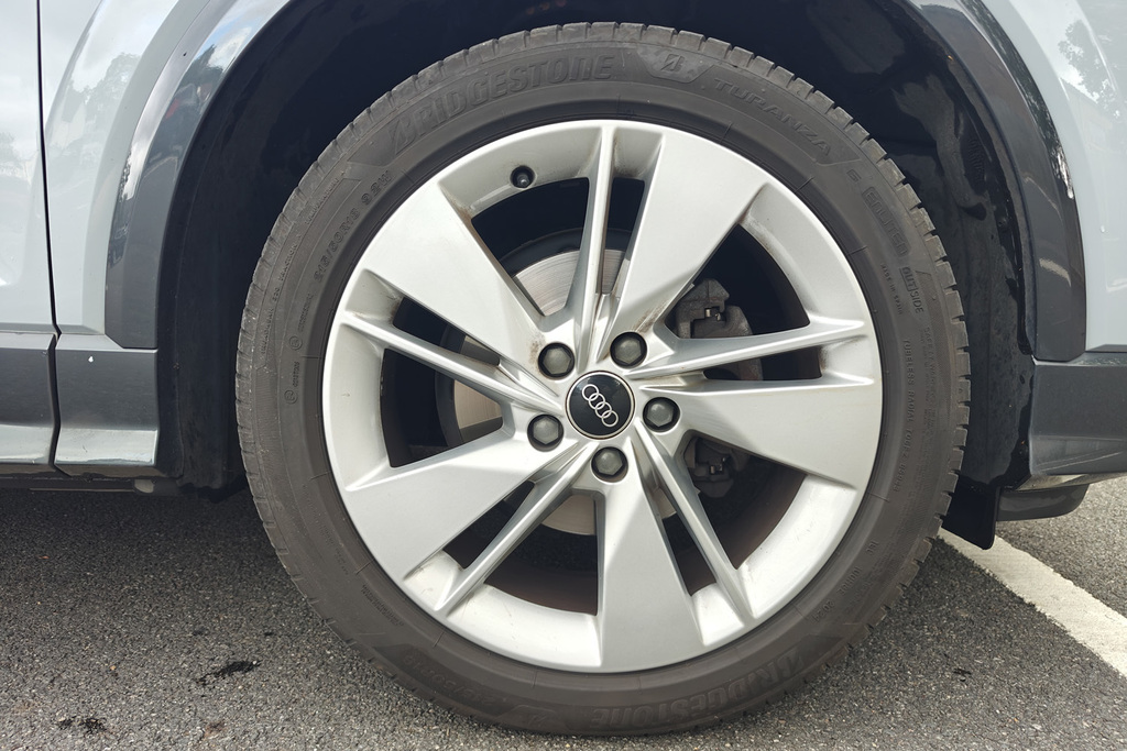 Audi Q2 S Line 30 Tfsi 110 Ps 6-Speed RV22XYU Grey #5