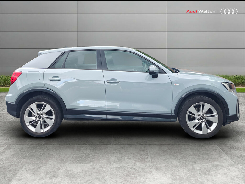 Audi Q2 S Line 30 Tfsi 110 Ps 6-Speed RV22XYU Grey #4