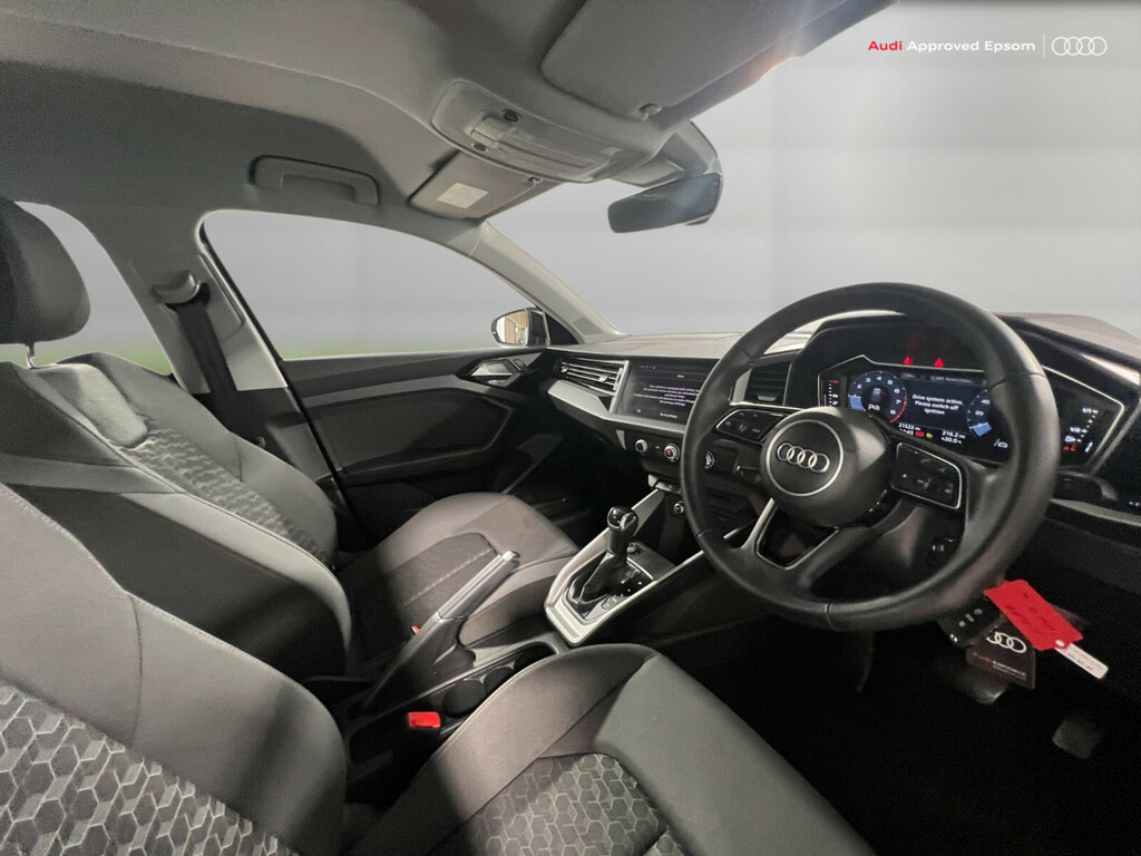 Audi A1 25 Tfsi Sport S Tronic LS23KXW Black #2