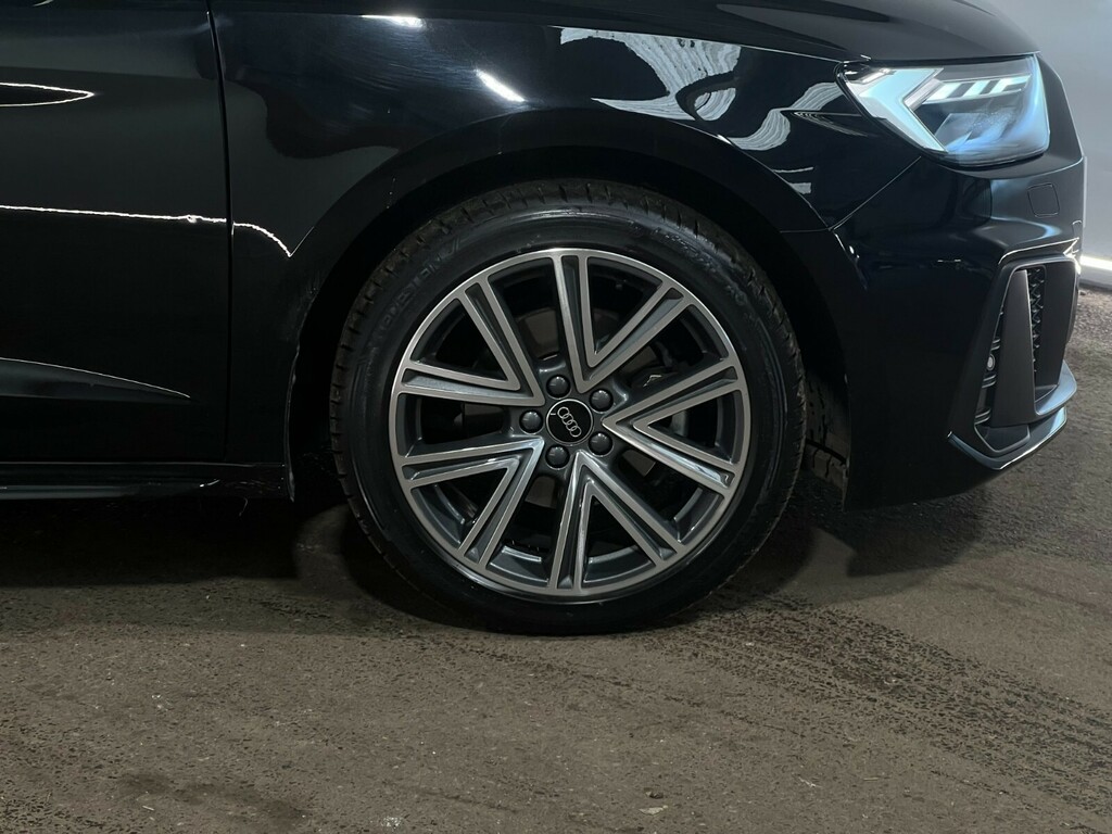 Audi A1 35 Tfsi S Line S Tronic GD24FNV Black #4