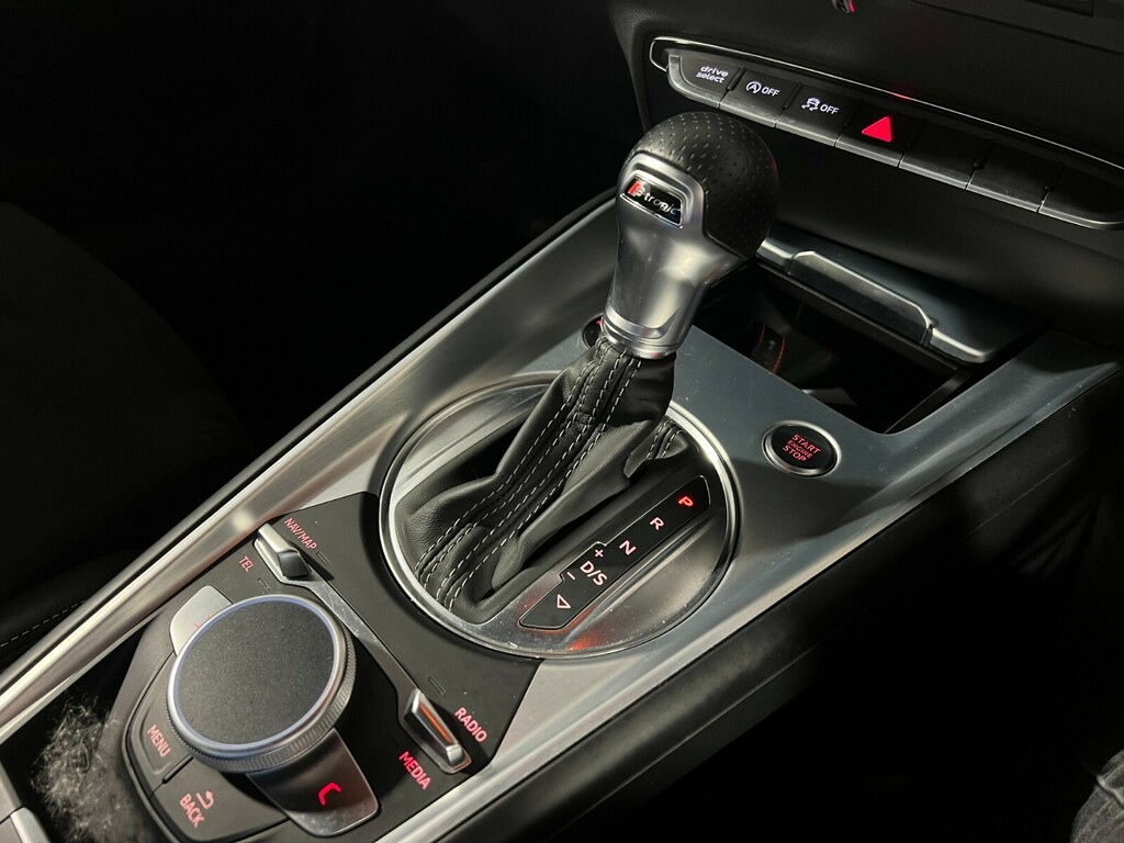 Audi TT 40 Tfsi Black Edition S Tronic Blue #24