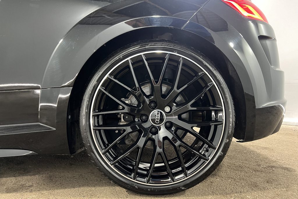 Audi TT 40 Tfsi Black Edition S Tronic Black #4