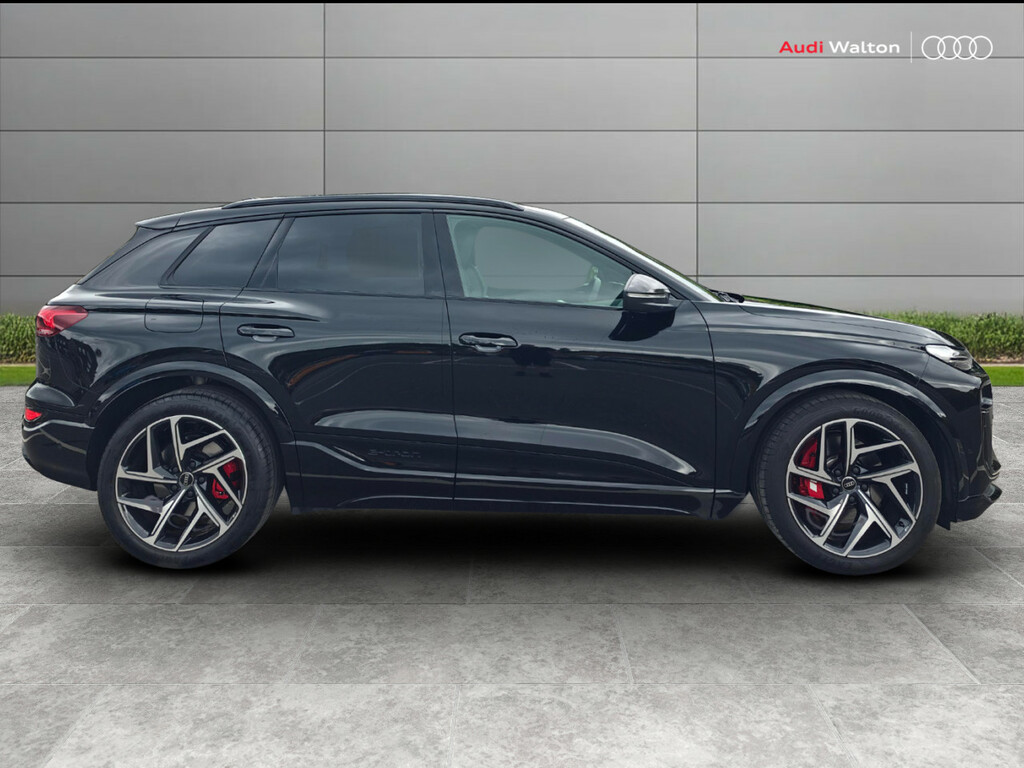 Audi SQ6 E-Tron Sq6 Suv Edition 1 E-tron 360,00 Kw Black #4