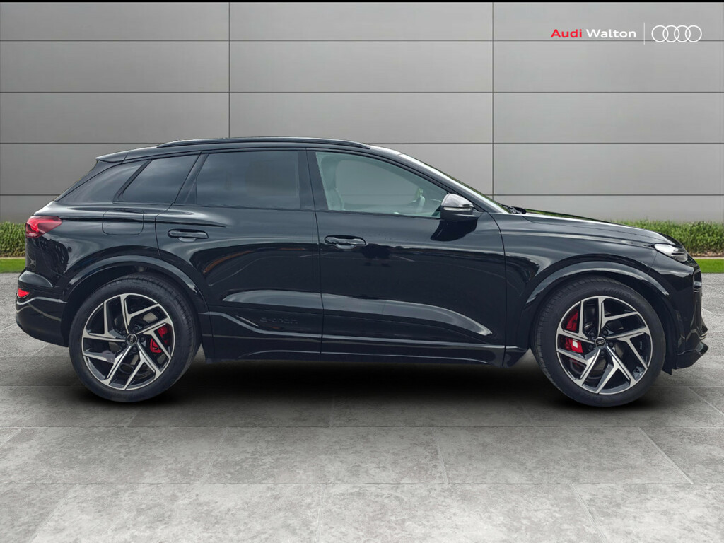 Audi SQ6 E-Tron Sq6 Suv Edition 1 E-tron 360,00 Kw Black #4