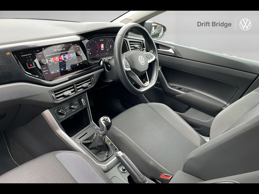 Volkswagen Polo 1.0 Tsi Life LP22GKJ Grey #2