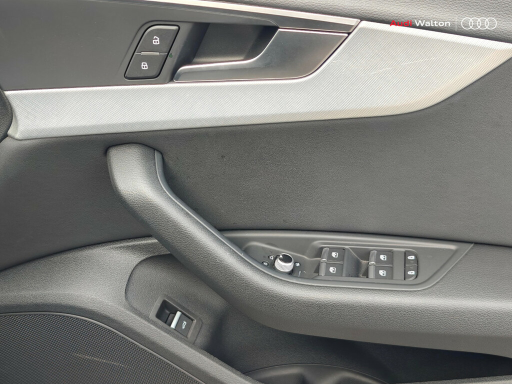 Audi A4 Technik Grey #13