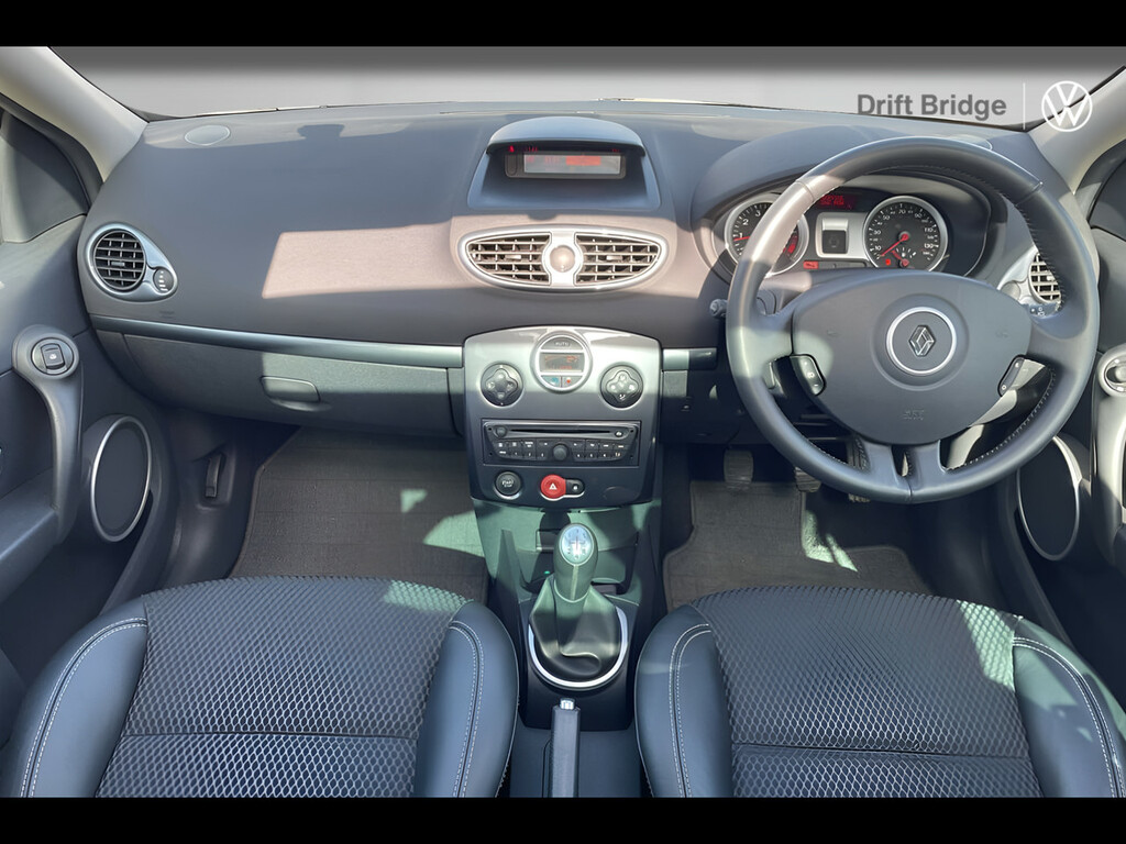 Renault Clio 1.6 Vvt Expression Hatchback Red #12