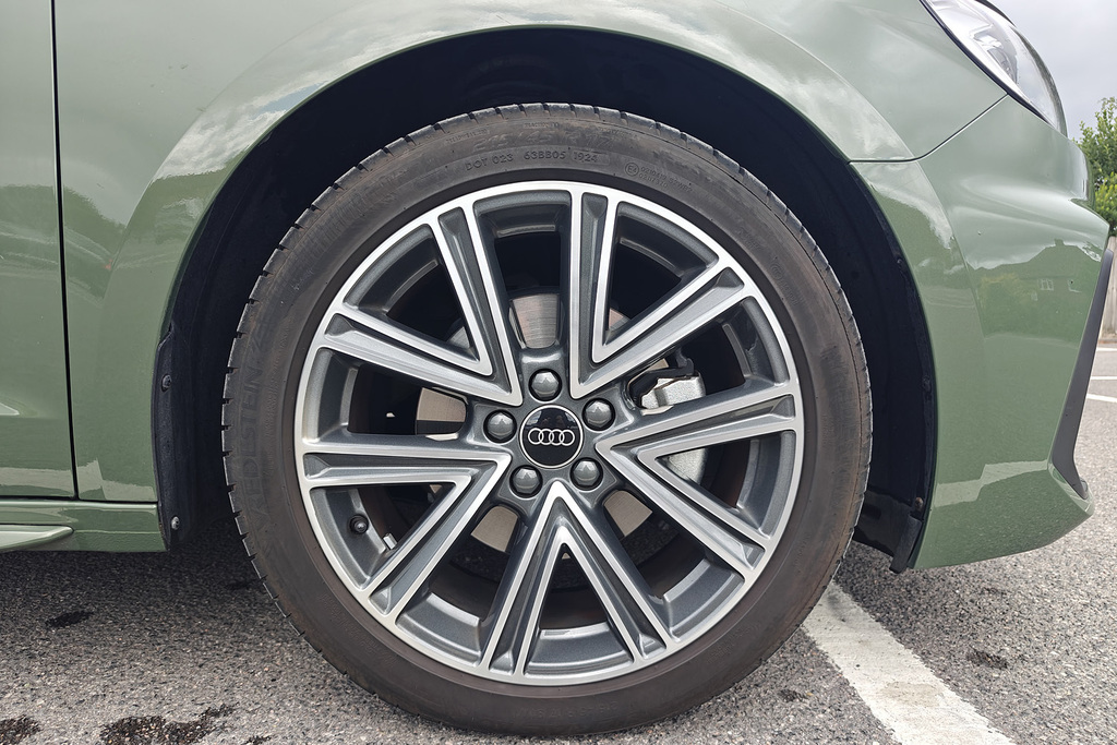 Audi A1 Black Edition 35 Tfsi 150 Ps S Tronic Blue #5