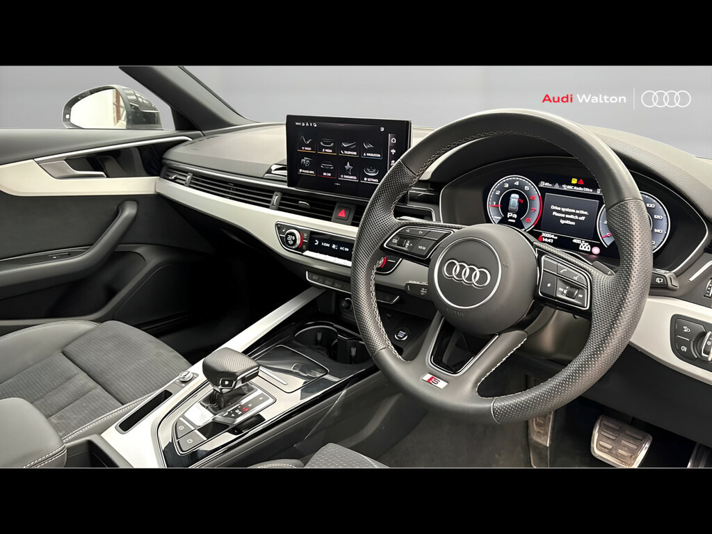 Audi A4 Avant Avant S Line 40 Tfsi 204 Ps S Tronic YS24NXW Black #3