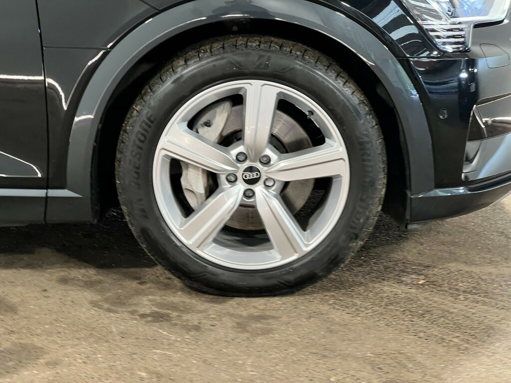 Audi E-tron 300Kw 55 Quattro 95Kwh Technik Black #3