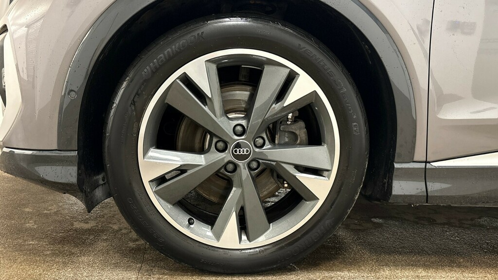 Audi Q4 E Tron 150Kw 40 82Kwh S Line AY23XHF Grey #3