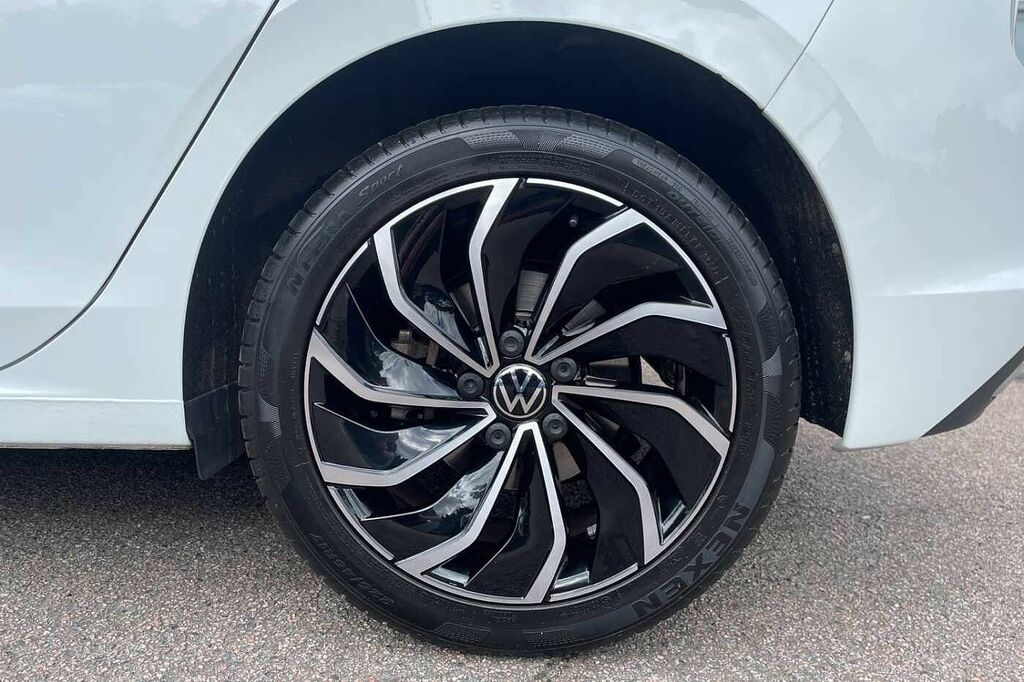 Volkswagen Golf 1.5 Tsi 150 Style Edition LF23CAW White #5