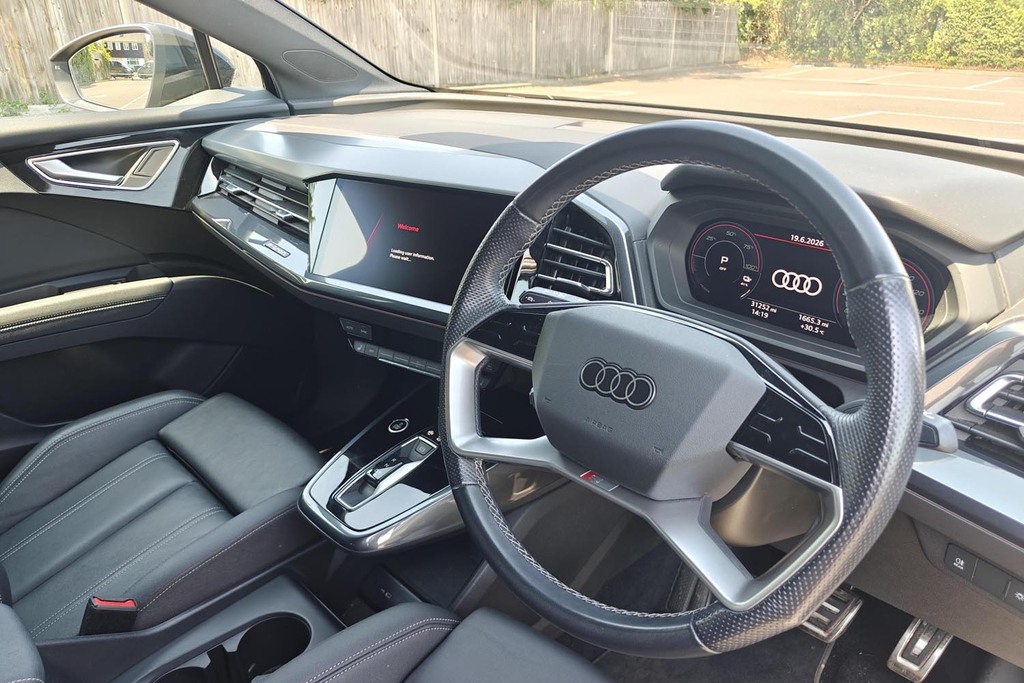 Audi Q4 E Tron 150Kw 40 82Kwh S Line Black #6