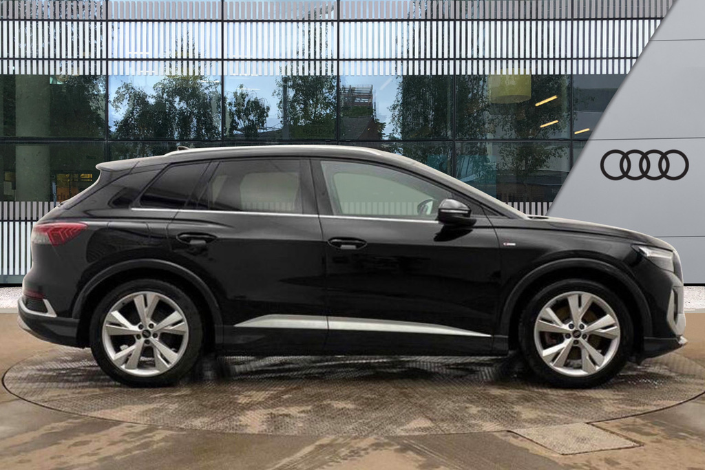 Audi Q4 E Tron 150Kw 40 82Kwh S Line Black #4