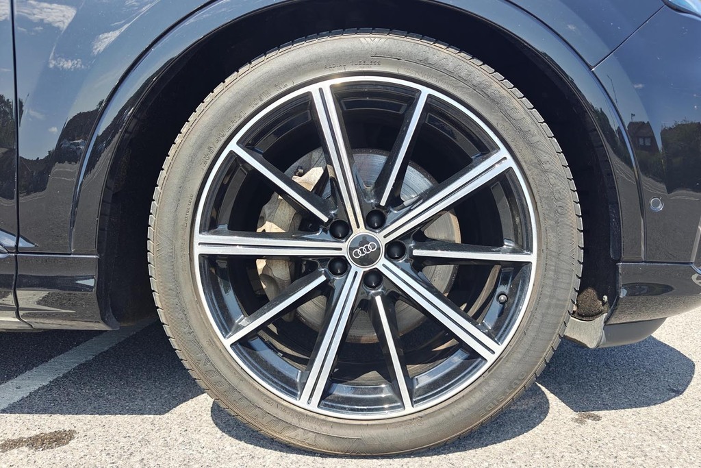 Audi Q7 Black Edition 55 Tfsi Quattro 340 Ps Tiptronic YH22KNP Black #5