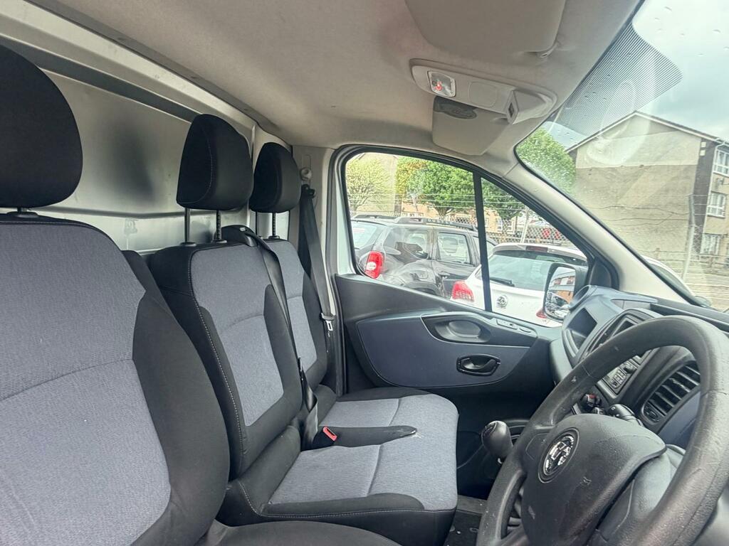 Vauxhall Vivaro 2700 1.6Cdti Biturbo 125Ps Swb Van White #9
