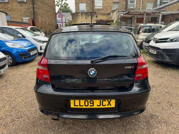 BMW 1 Series Hatchback 2.0 Blue #12