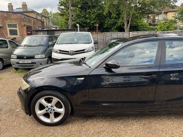 BMW 1 Series Hatchback 2.0 Blue #7