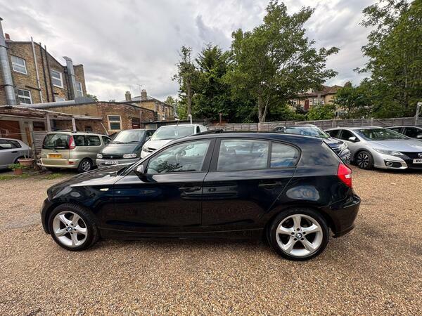 BMW 1 Series Hatchback 2.0 Blue #8
