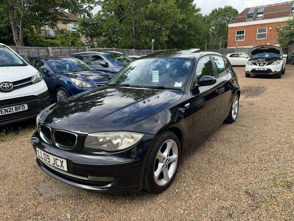 BMW 1 Series 2.0 116I Sport Steptronic Euro 4 Black #6