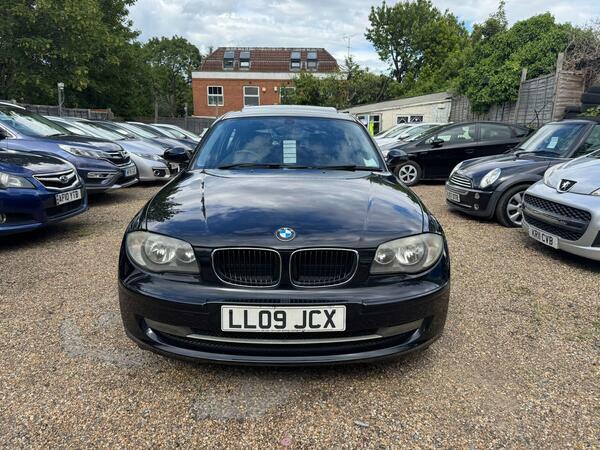 BMW 1 Series 2.0 116I Sport Steptronic Euro 4 Black #3