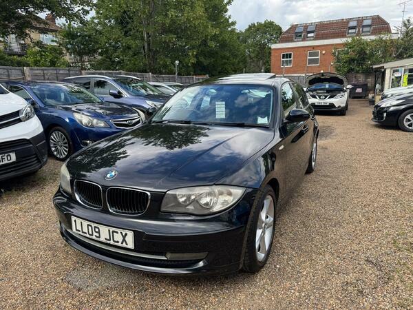 BMW 1 Series 2.0 116I Sport Steptronic Euro 4 Black #5