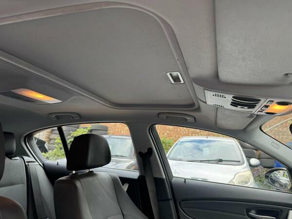 BMW 1 Series Hatchback 2.0 Blue #23