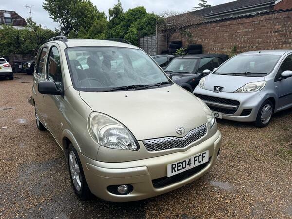 Toyota Verso 1.3 Vvt-i T Spirit Beige #2